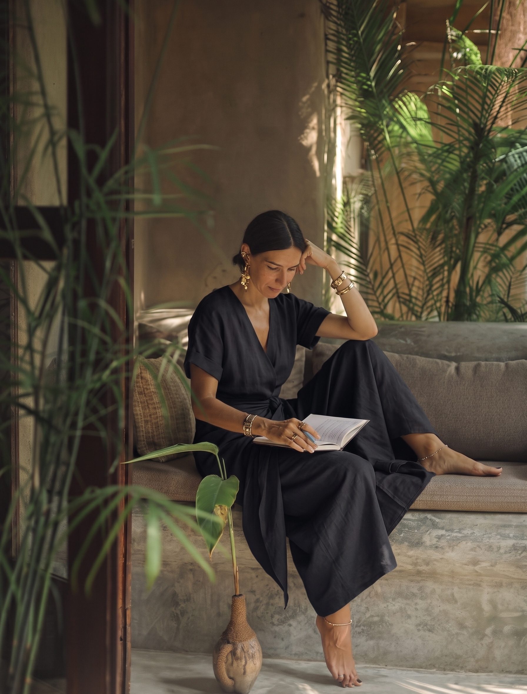 Linen Midi Dress-Black